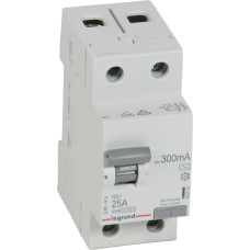 RX3 Noplūdes automāts - 2P - 230 V - 25 A - 300 mA - AC tips