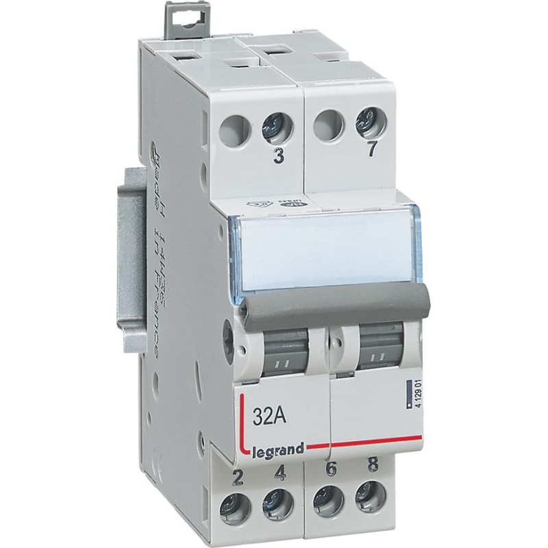 Pārslēdzis CX3 - dubultais divvirzienu - 400 V~ - 32 A - 2 moduļi