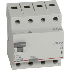 RX3 Noplūdes automāts - 4P - 400 V - 40 A - 300 mA - AC tips