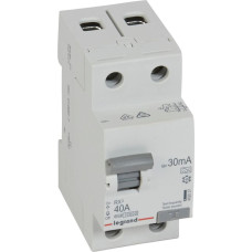 RX3 Noplūdes automāts - 2P - 230 V - 40 A - 30 mA - A tips